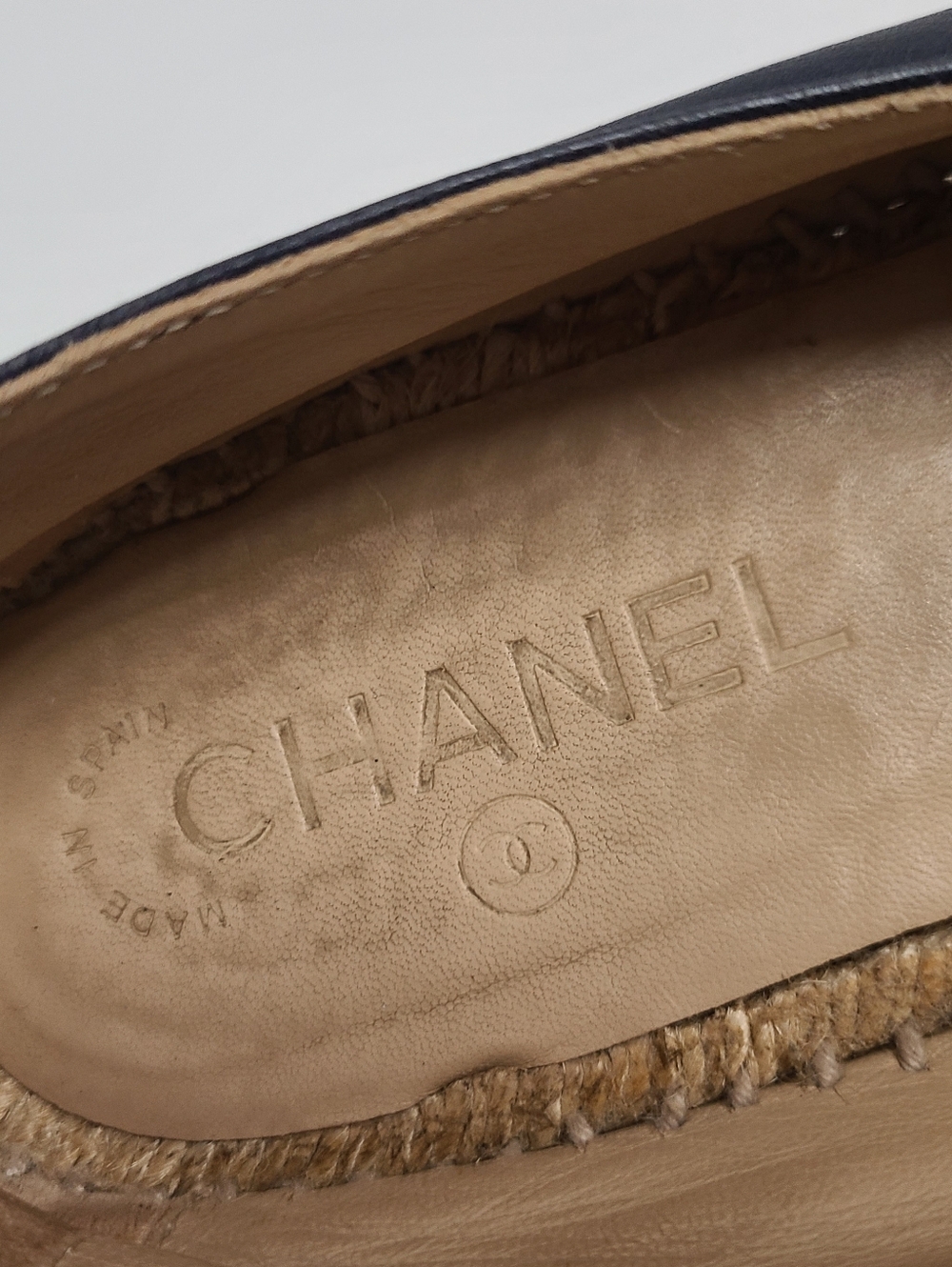 Chanel CC Logo Navy & Black Lambskin Leather Espadrilles Flats Sz 39 US 8 - Picture 6 of 16